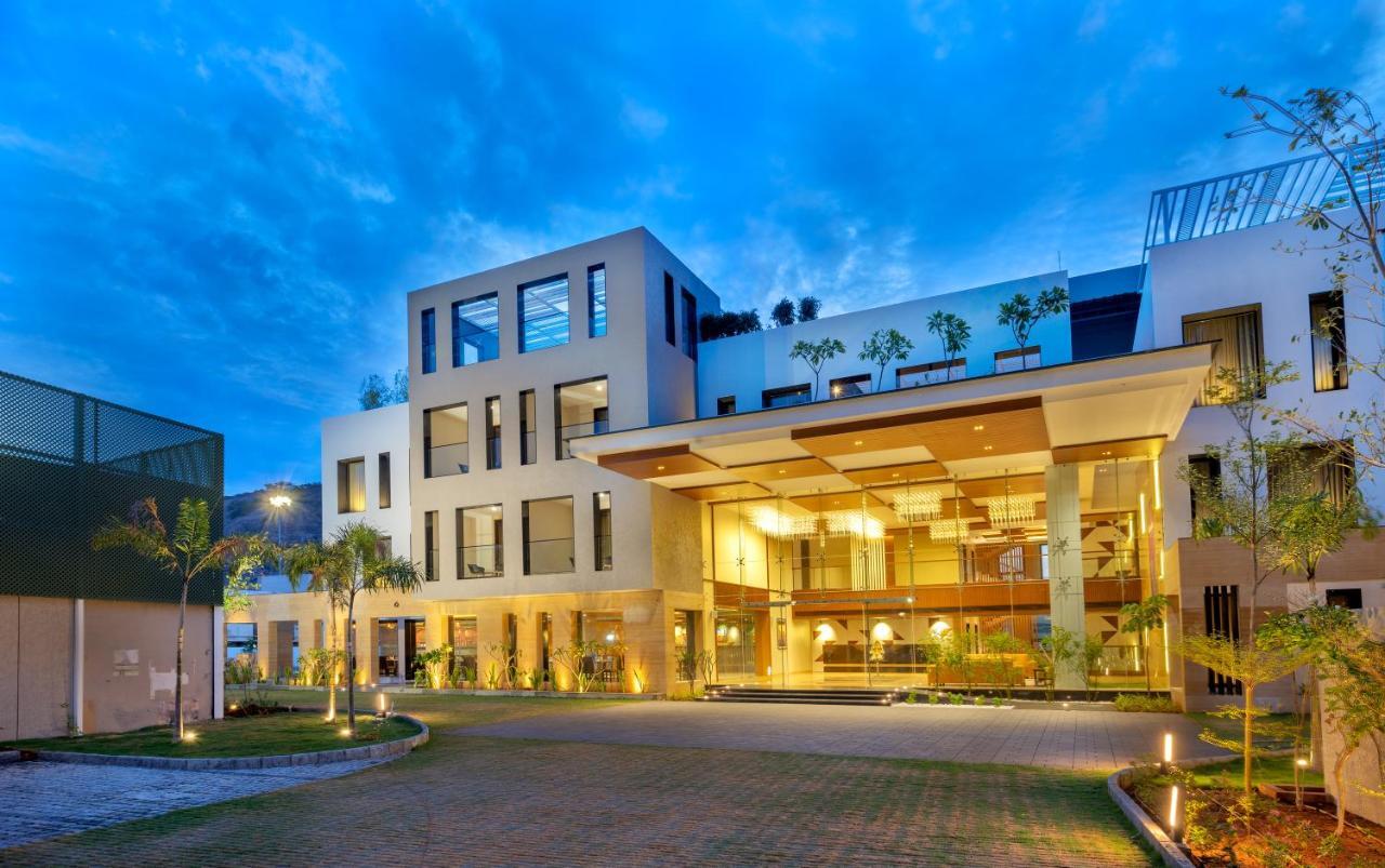 Hotel Divine Fort Палні Екстер'єр фото